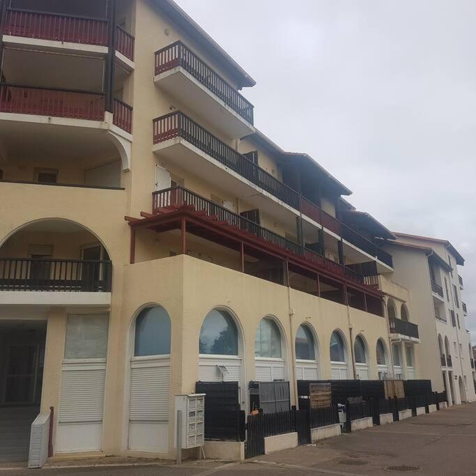 Magnifique T2 Meuble Au Pied Du Port Lägenhet Capbreton Exteriör bild